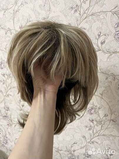 Парик из термоволокна