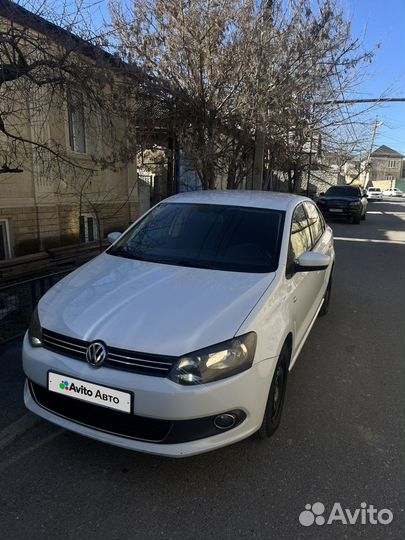 Volkswagen Polo 1.6 AT, 2015, 175 000 км