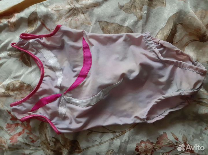 Купальник и шорты спортивные