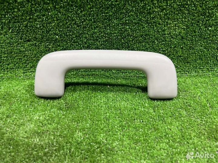 Ручка потолка передняя правая Hyundai Solaris