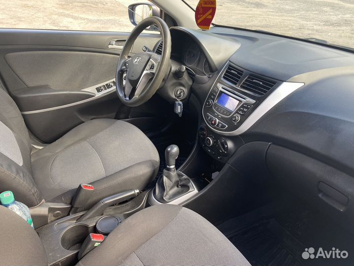 Hyundai Solaris 1.4 МТ, 2013, 176 000 км