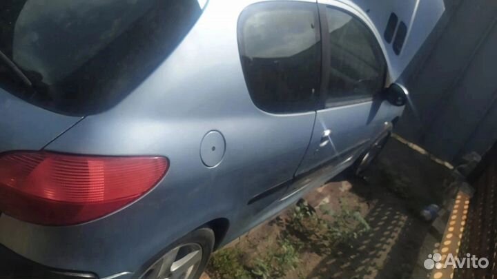 В Разборе Peugeot 206 Cupe Пежо 206 Купе