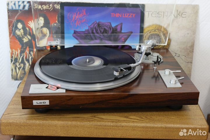 Bиниловый пpoигрывaтель Lo-D HT-550