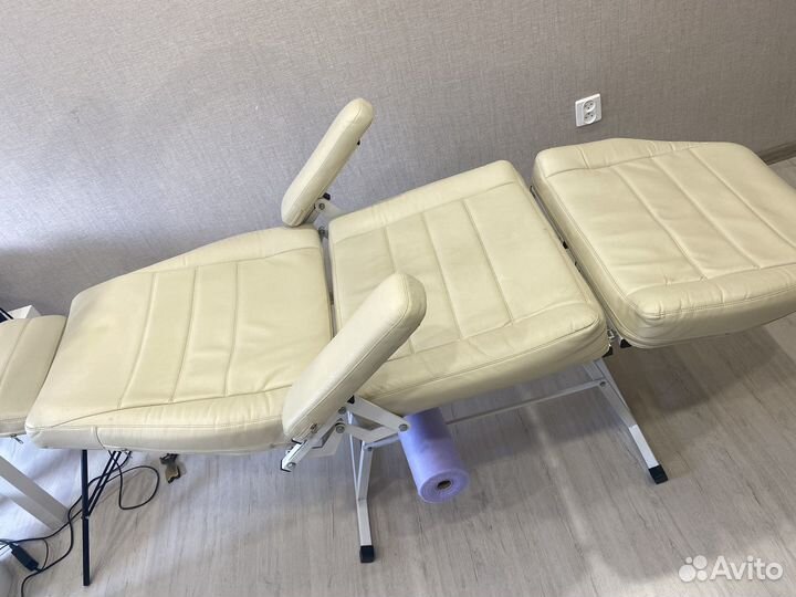 Кушетка косметологическая