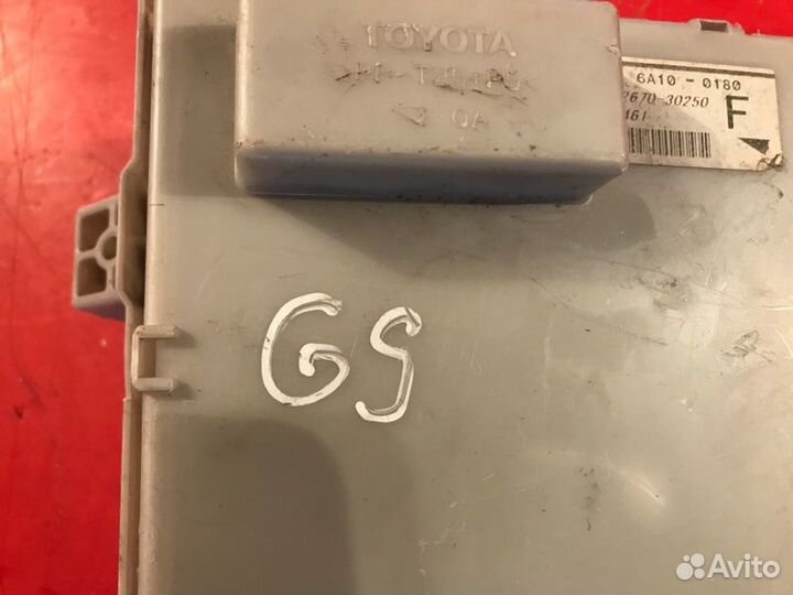 Блок предохранителей Lexus Gs 3