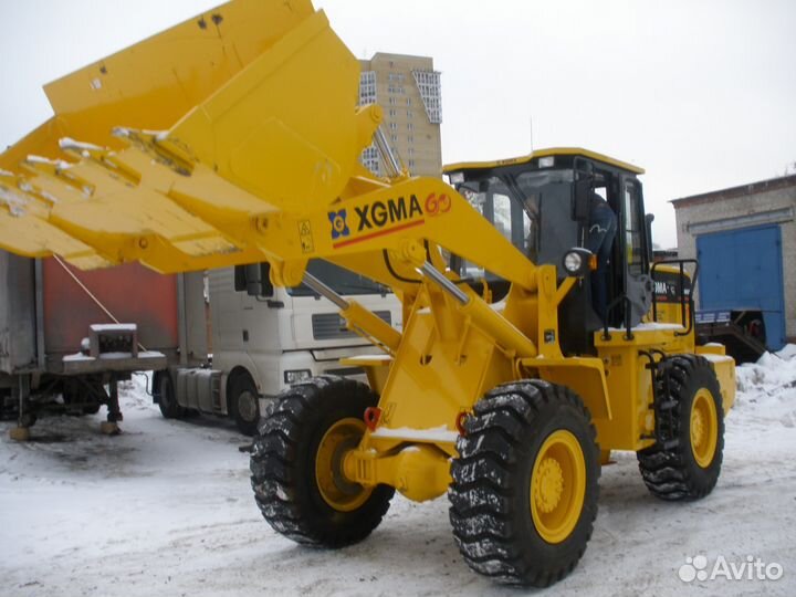 Водитель-машинист фронтального погрузчика