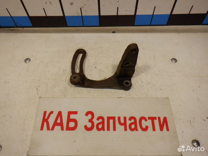 Кронштейн гидроусилителя Toyota Mark 2 GX100 1GFE