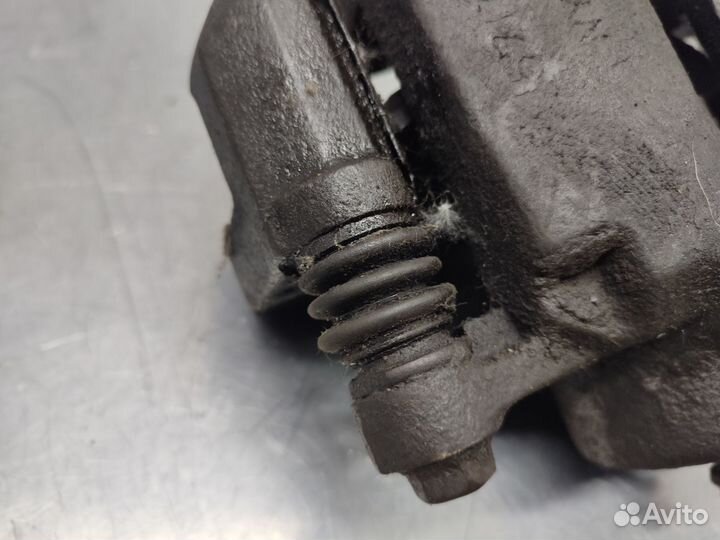 Суппорт тормозной передний Daewoo Magnus 1999 г.в