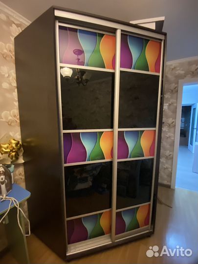 Шкаф угловой