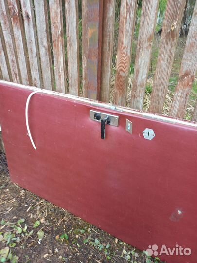 Металлическая дверь бу