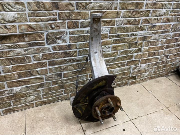 Кулак поворотный передний левый Jeep Grand