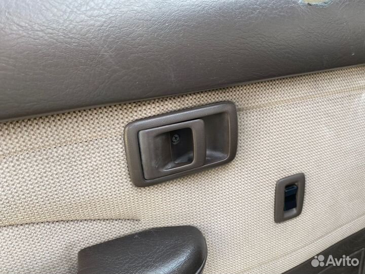 Ручки дверные внутренние Toyota Carina 170