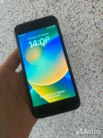 iPhone 8, 64 ГБ