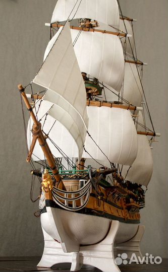 Модель парусного корабля 