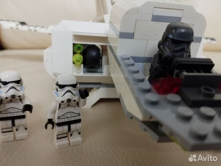 Lego Star Wars 7659 флагманский десантный корабль