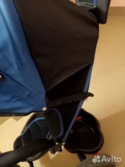 Детский велосипед с ручкой