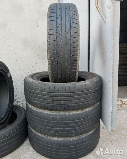 Pirelli Carrier 215/65 R17