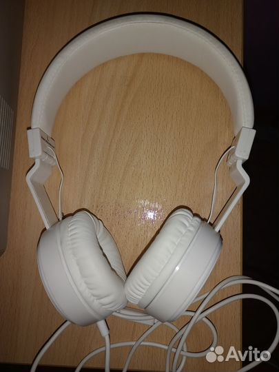 Проводные наушники Bron