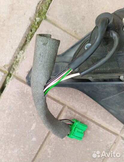 Зеркало правое Volvo S80 I