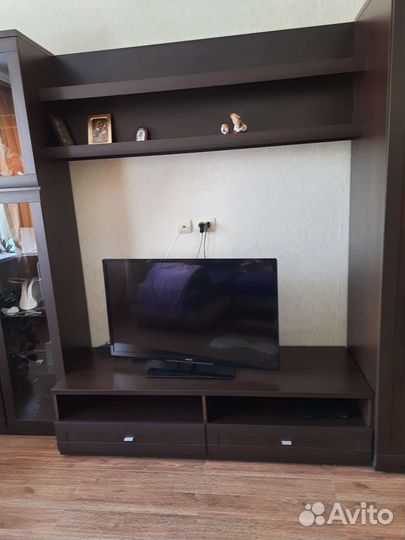 Стенка в гостиную со шкафом