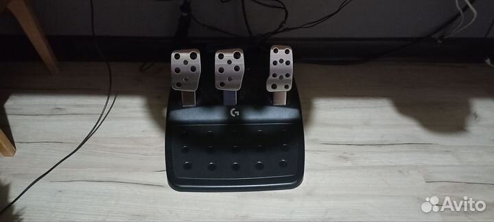 Руль Logitech g923