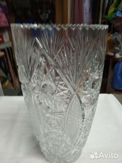 Хрустальная ваза