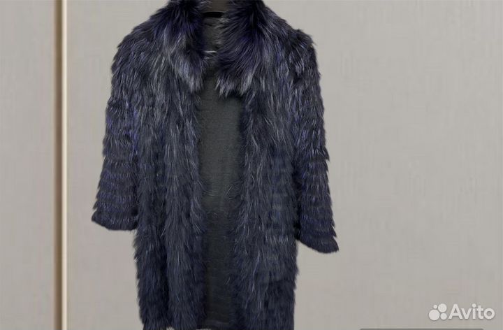 Меховое пальто из чернобурки женское