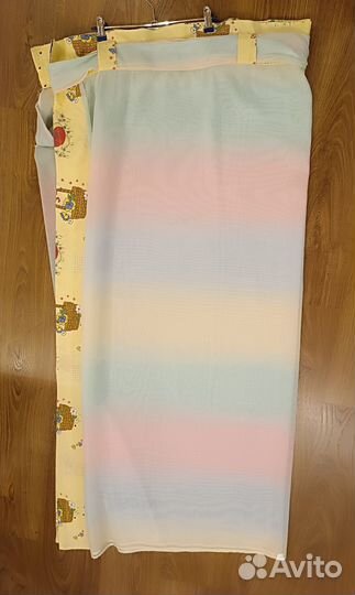 Бортики и держатель в детскую кроватку