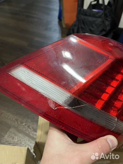 Левый внешний фонарь passat b7
