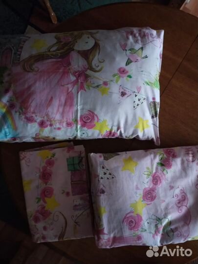 Одеяло и подушка, постельное бельё