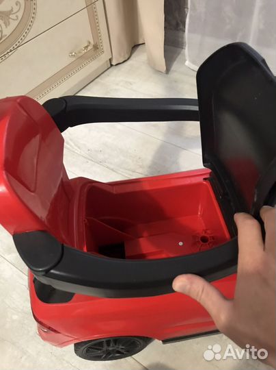 Детская машинка каталка с ручкой mercedes