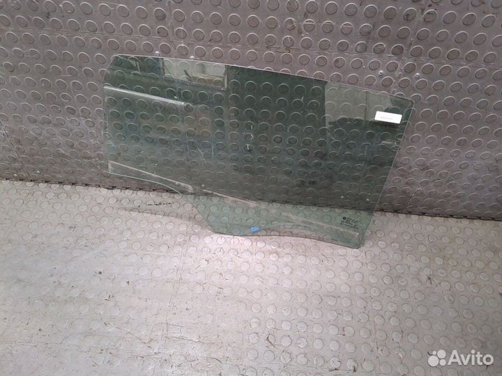 Стекло боковой двери Chevrolet Malibu 2018, 2020