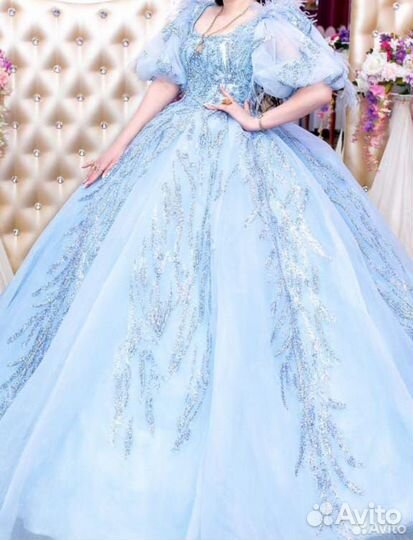 Вечернее платье