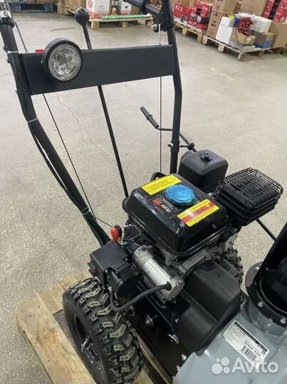 Снегоуборщик Интерскол Смб-650 Э