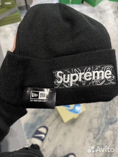 Мужская шапка supreme