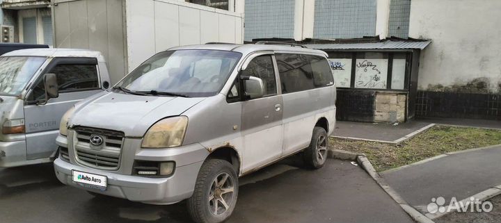 Hyundai Starex 2.5 AT, 2005, 267 000 км