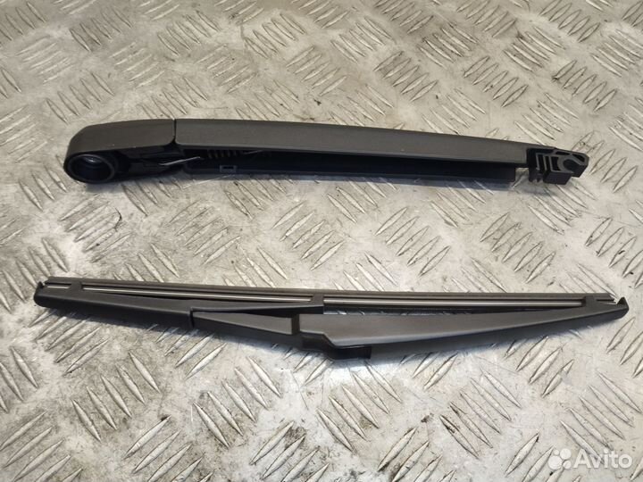 Задний дворник Jeep Grand Cherokee wk2 2011-2020