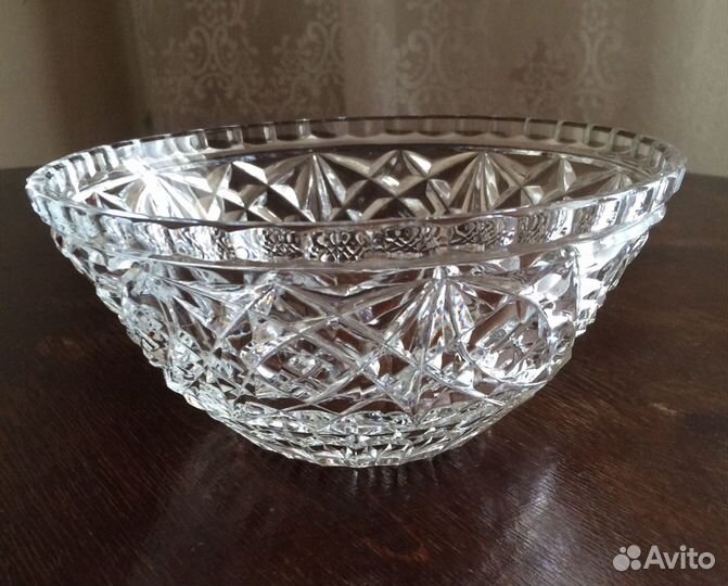 Хрустальная ваза