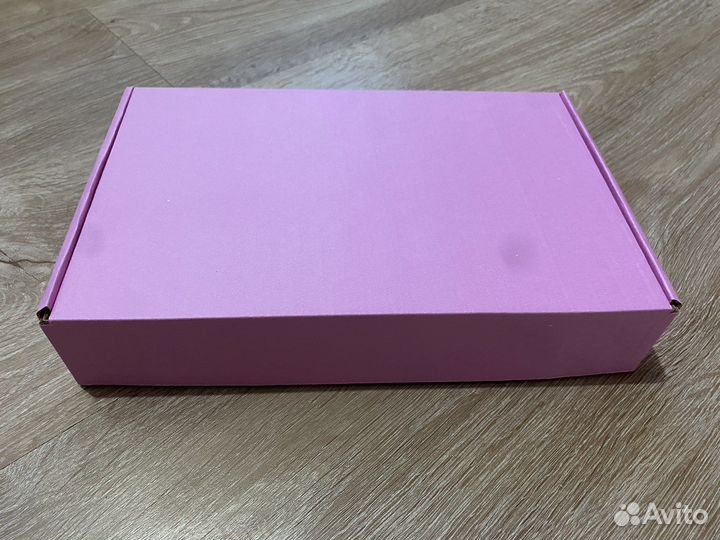 Розовые крафт коробки