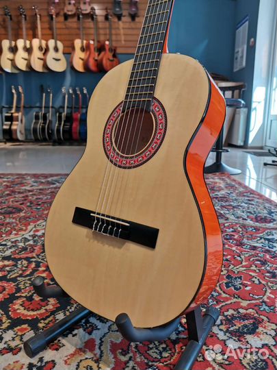 Гитара 3/4 классическая новая