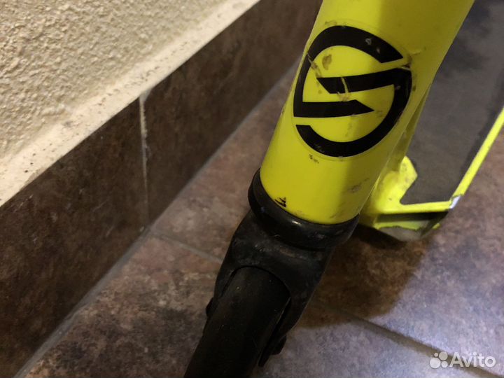 Трюковой самокат