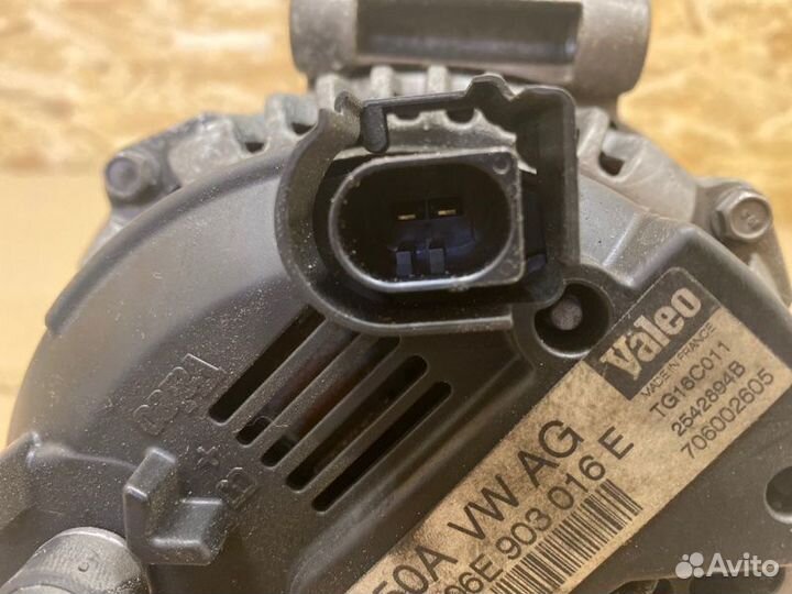 Генератор Audi A4 8E AUK 2006