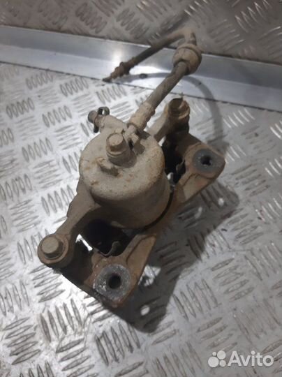 Суппорт передний правый Chevrolet Aveo T250 F14D3