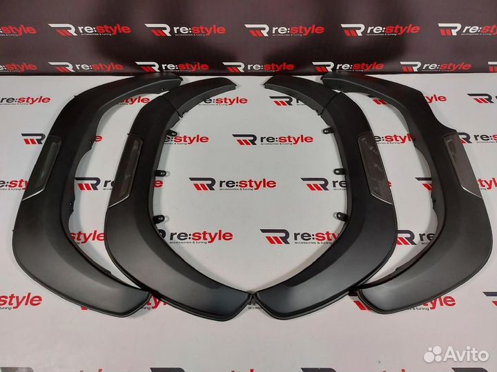 Фендера Toyota Hilux Pick Up с 2020 K1674