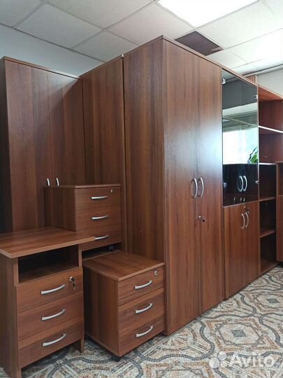 Офисная мебель DaVita