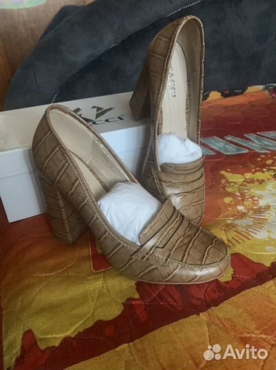 Туфли женские
