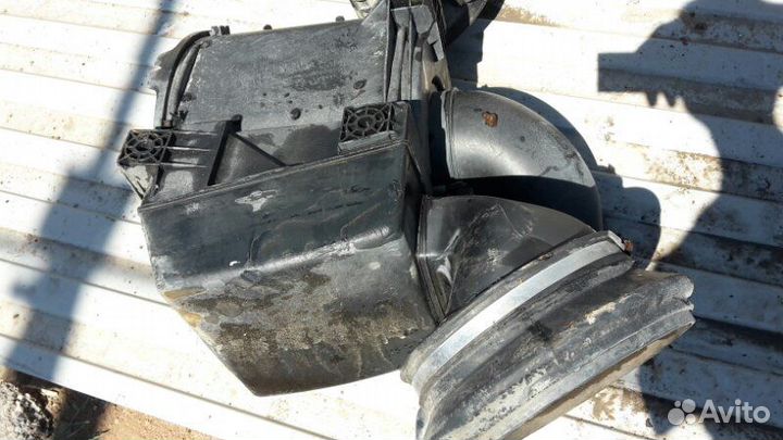 Корпус воздушного фильтра Mercedes Benz Actros MP1