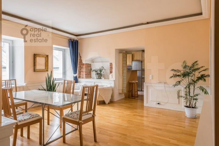 5-к. квартира, 150 м², 3/3 эт.