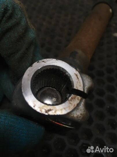 Рулевой карданчик Kia Ceed универсал G4FC 2009