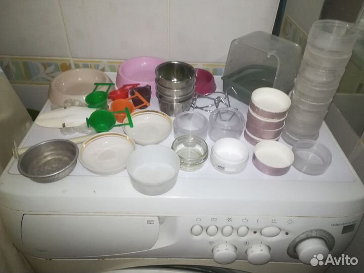 Плошки, кормушки для попугаев